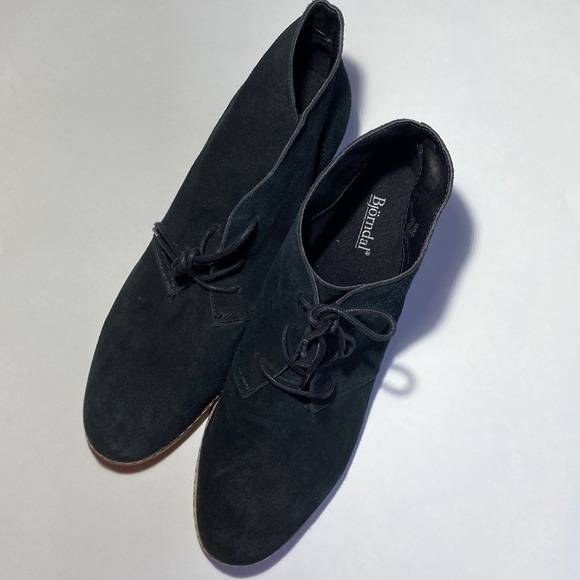 Bjorndal Rachel Wedge Heel Chukka Booties sz12 - Picture 2 of 4